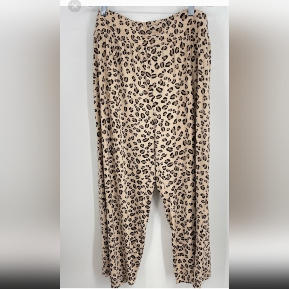 DKNY Brand- Animal Print Wide Leg Cropped Lounge Pants-XL